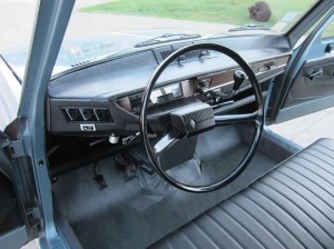 1969 Renault 6 interior